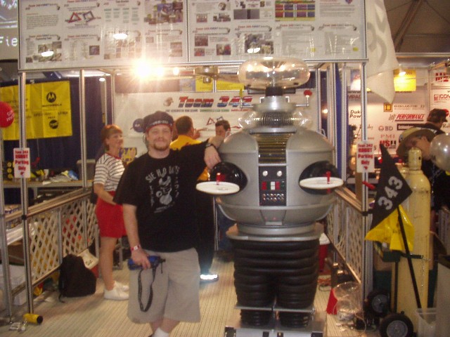 fl_02_lost_robot_mea.jpg