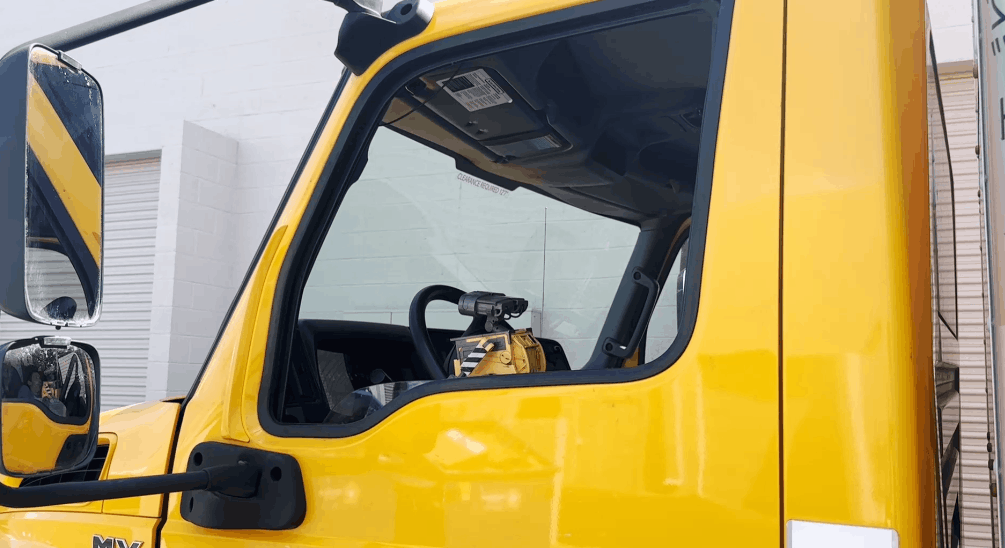 WALL-E_Driving_Truck