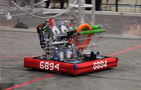 Iced2023-2420robot_edited